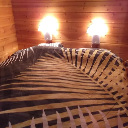 펜션 Chalet, Confort, Loisirs Et Piscine *