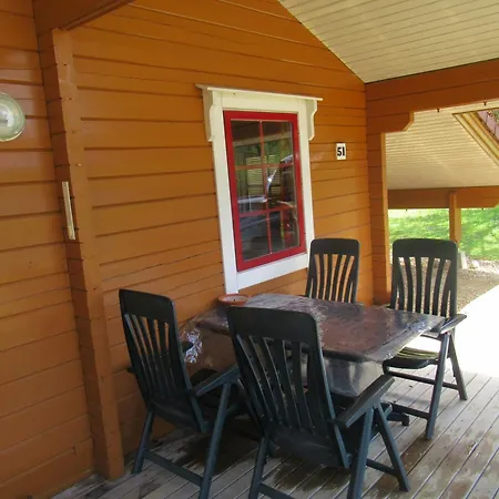 펜션 Chalet, Confort, Loisirs Et Piscine