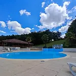 Chalet, Confort, Loisirs Et Piscine بيت للعطل *