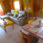 Chalet, Confort, Loisirs Et Piscine بيت للعطل