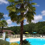 Chalet, Confort, Loisirs Et Piscine * Mauroux (Lot)