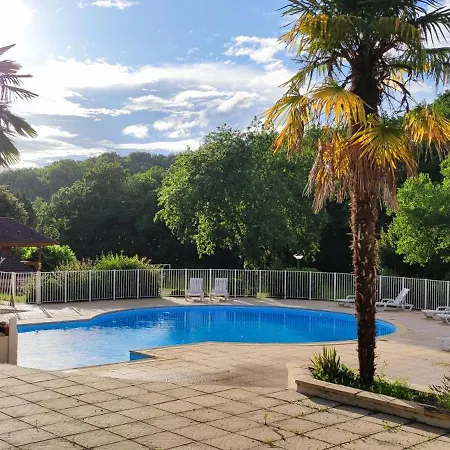Chalet, Confort, Loisirs Et Piscine * Mauroux (Lot)