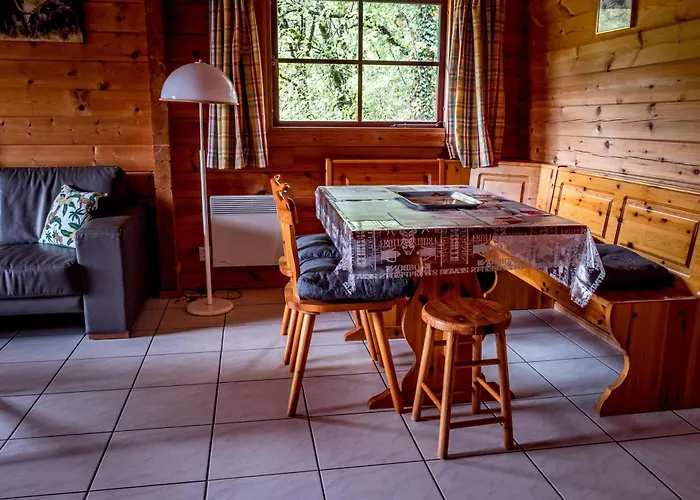 Chalet, Confort, Loisirs Et Piscine Mauroux (Lot)